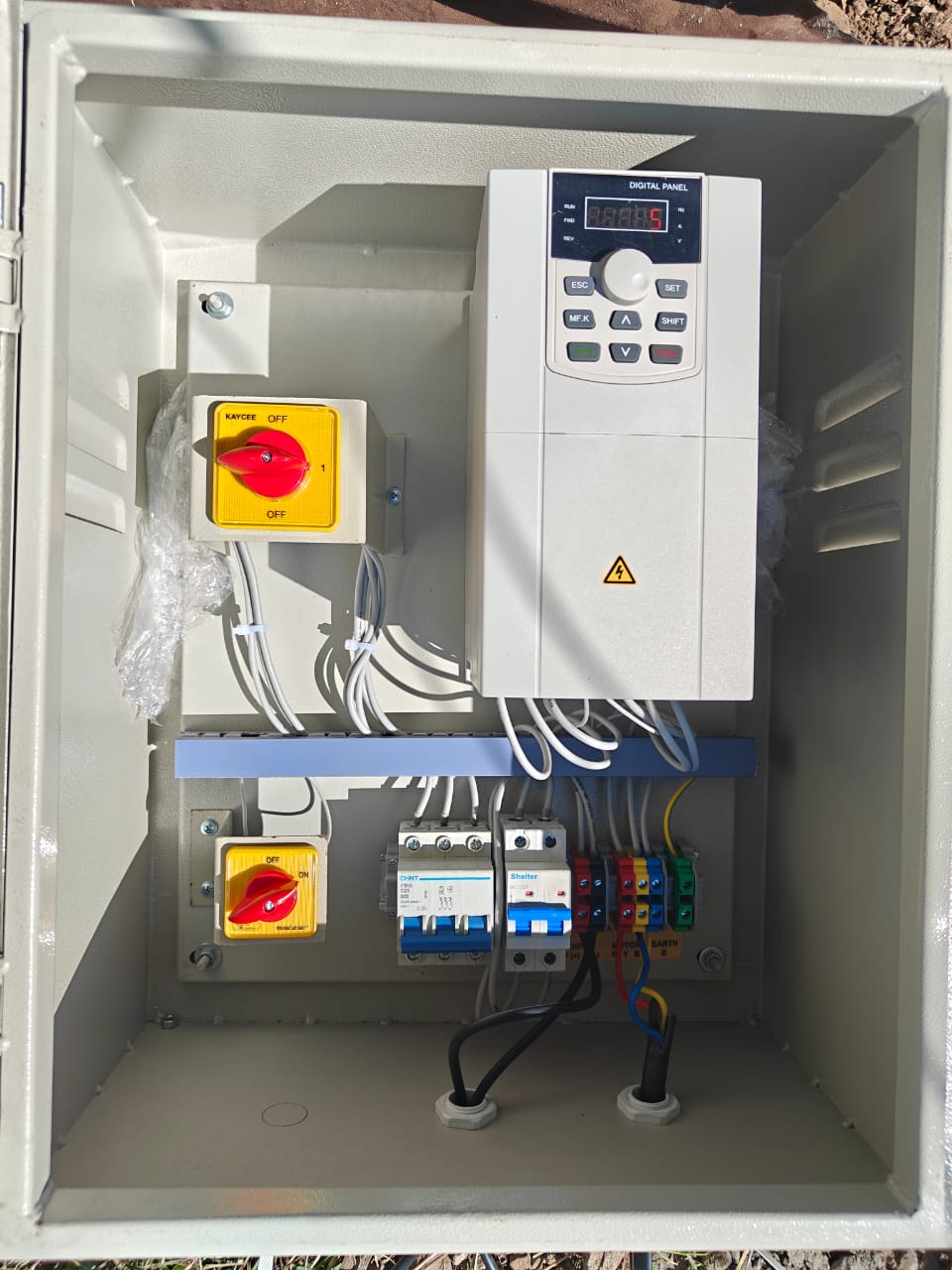 5HP Solar Pump Controller IP54 AC With Changeover